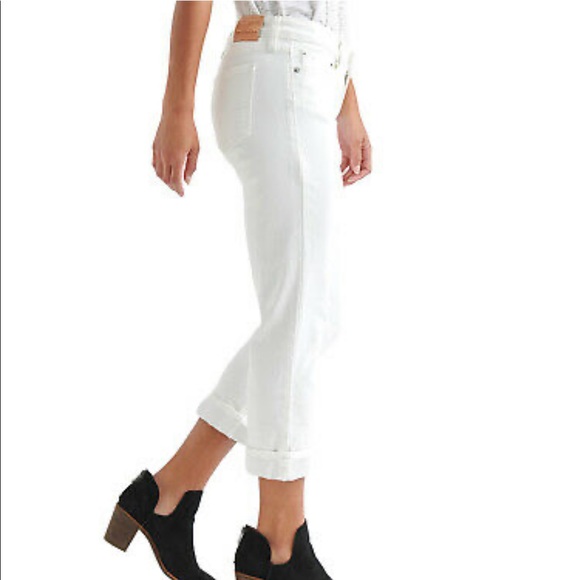 🍀Lucky Brand white sweet crop denim jeans - Picture 2 of 15